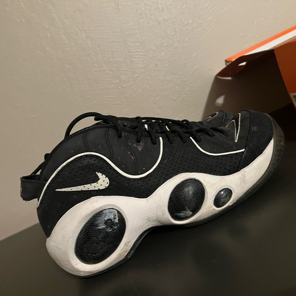 Size 10 - Picture 3 of 3